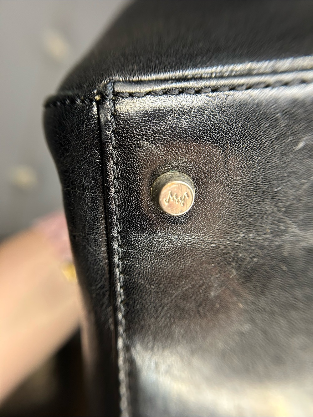Vintage Monsac Classic Black Leather Rounded Top Shoulder Bag - Picture 8 of 11